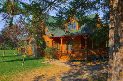 Photo 7 - Pet-friendly Jefferson Home Near Lake O the Pines