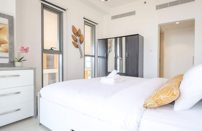 Elite LUX Holiday Homes - Modern 1BR Resort Amenities in Production City - Foto 18