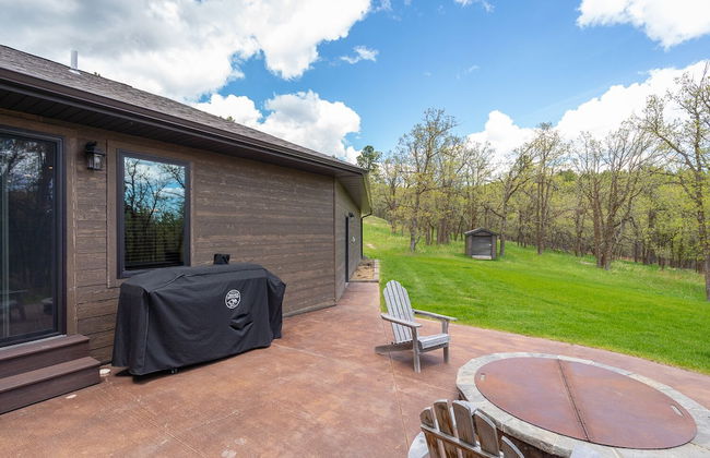 Larkspur Hills 5 BR Villa with Hot Tub - Photo 35