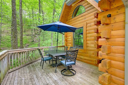 Foto 23 - Scenic Blue Ridge Cabin Rental w/ Resort Amenities