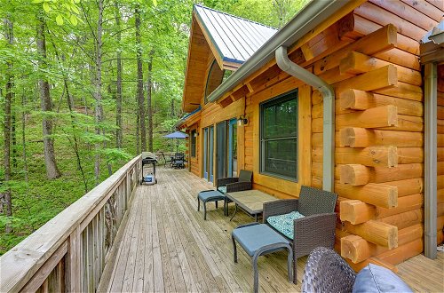 Foto 18 - Scenic Blue Ridge Cabin Rental w/ Resort Amenities