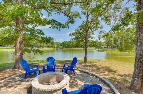 Photo 24 - Luxe Waterfront Home in Malakoff w/ Pool + Hot Tub