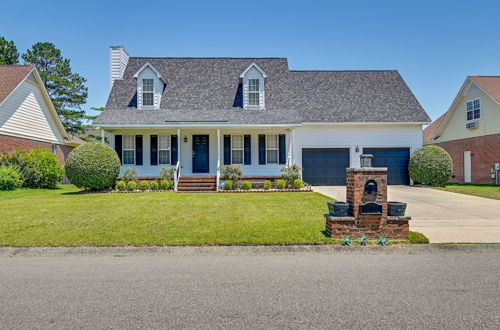 Photo 2 - Roomy Fayetteville Home Rental w/ Screened Porch