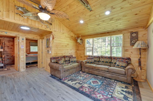 Foto 4 - Cozy Ellicottville Cabin w/ Water Views - Near Ski