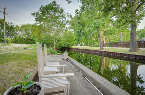 Photo 33 - Dog-friendly Pinckney Vacation Rental on Canal