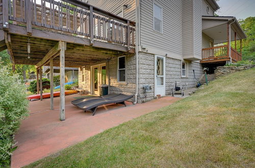 Photo 6 - Dog-friendly Pinckney Vacation Rental on Canal