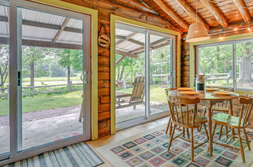 Photo 17 - Gladwin Lakefront Cottage w/ Deck, Grill