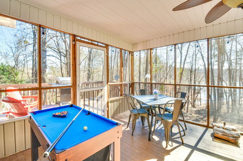 Photo 32 - Lake Hartwell Retreat w/ 2-tier Dock & Boat Slip