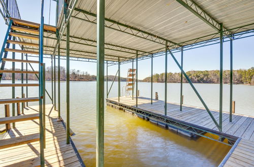 Photo 31 - Lake Hartwell Retreat w/ 2-tier Dock & Boat Slip