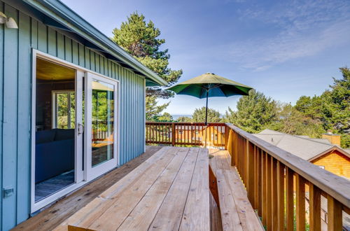 Photo 9 - Lovely Cannon Beach Vacation Rental w/ Hot Tub