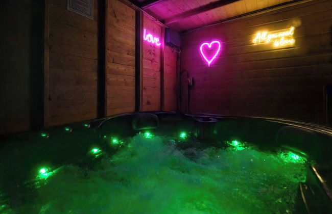 Get Away Home With Hot Tub Sleeps 6 - Foto 17