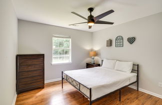 Photo 3 - Cozy Vacation Rental ~ 2 Mi to Downtown Durham