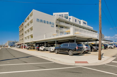 Photo 26 - Wildwood Condo Rental w/ Pool & Beach Access