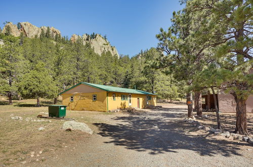 Foto 16 - Secluded Stonewall Cabin With Mountain View