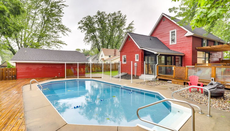 Photo 1 - South Haven Oasis - Private Hot Tub, Pool & Grill