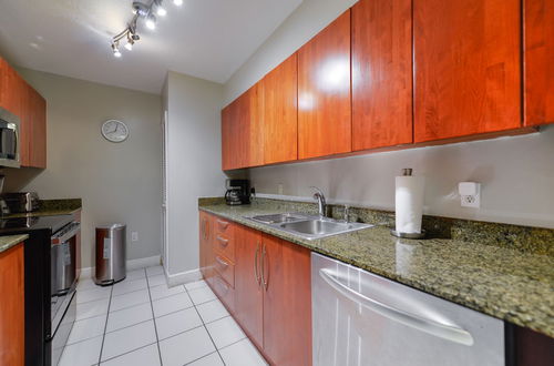 Photo 15 - Stylish Condo in Brickell Free Parking