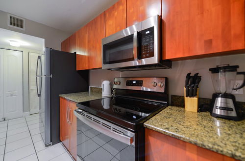 Photo 13 - Stylish Condo in Brickell Free Parking