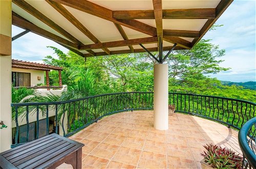 Foto 20 - Hacienda-style Villa With Pool and Sweeping Ocean Views Above Potrero