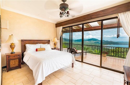 Foto 3 - Hacienda-style Villa With Pool and Sweeping Ocean Views Above Potrero