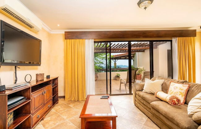Hacienda-style Villa With Pool and Sweeping Ocean Views Above Potrero - Foto 26