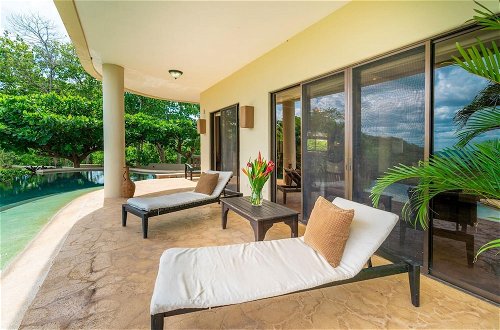 Foto 21 - Hacienda-style Villa With Pool and Sweeping Ocean Views Above Potrero