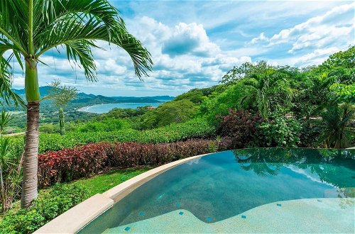Foto 37 - Hacienda-style Villa With Pool and Sweeping Ocean Views Above Potrero