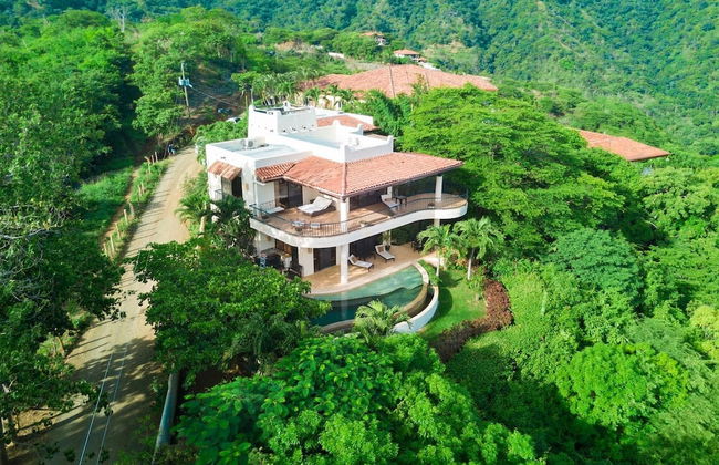 Hacienda-style Villa With Pool and Sweeping Ocean Views Above Potrero - Foto 48