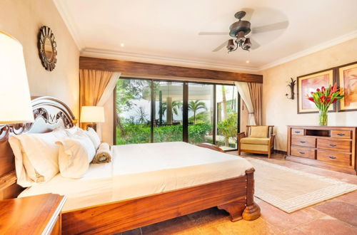 Foto 9 - Hacienda-style Villa With Pool and Sweeping Ocean Views Above Potrero