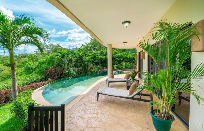 Hacienda-style Villa With Pool and Sweeping Ocean Views Above Potrero - Foto 35