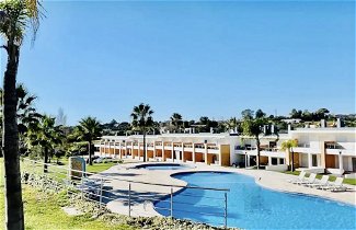 Photo 1 - Beautiful 2-bed Villa in Albufeira