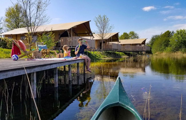 Lovely Tent with Kitchen & Bathroom Located near Pond - Foto 24