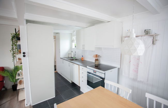 Two Bedroom Vacation Home In The Center Of Tórshavn - Photo 9