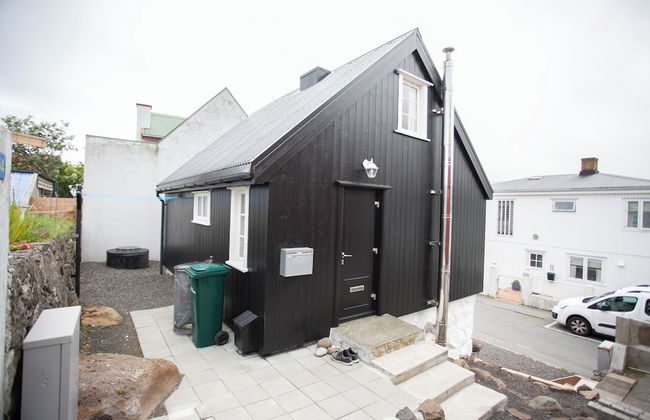 Two Bedroom Vacation Home In The Center Of Tórshavn - Photo 18