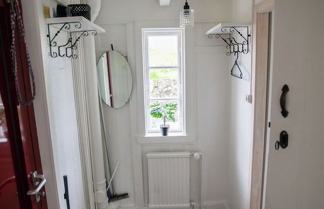 Two Bedroom Vacation Home In The Center Of Tórshavn - Photo 2