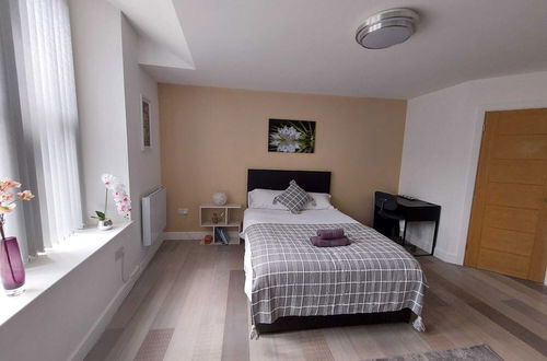 Photo 1 - Charming 1-bed Studio in Preston