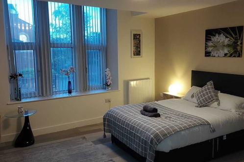 Photo 2 - Charming 1-bed Studio in Preston