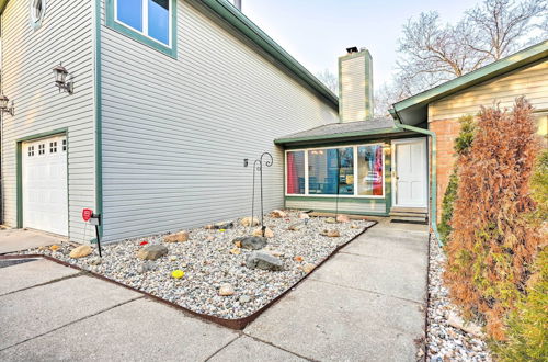 Photo 6 - Lakefront Hartland Cottage w/ Patio & Fire Pits