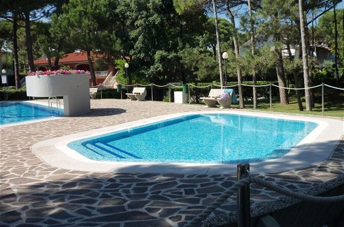 Photo 1 - Apartment in Nice Residence by the Sea With Swimming Pool