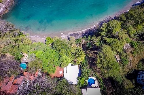 Photo 41 - 4BD Cliffside Home With Pool on Secluded Beach