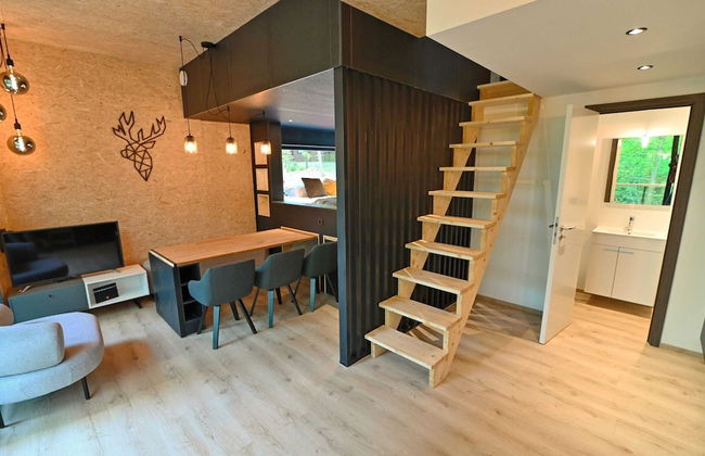 Modern, Wooden Chalet With Wood Burning Stove, in the Forest - Foto 25