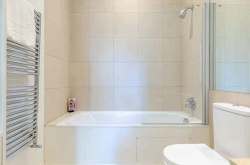 Foto 26 - Chic 2BD Flat - 5 Minutes From Marylebone