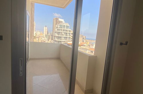 Foto 8 - Stunning 2-bed Apartment in Achrafieh Beirut