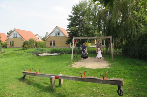 Foto 20 - Detached Holiday Home With Garden Near Hoorn