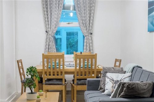 Photo 19 - Gorgeous 3-bedroom Cottage by the River in Reading