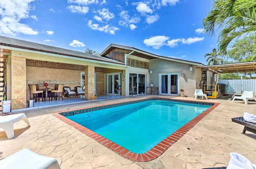 Photo 25 - Sunny Miami Retreat - Pool, Patio & Gas Grill