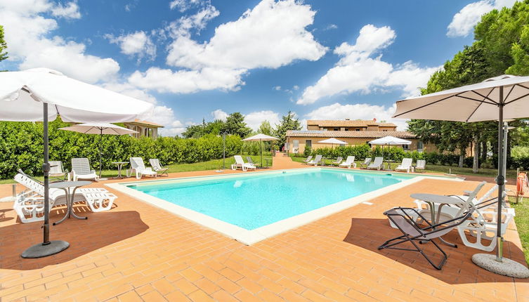 Photo 1 - Uva Family Apt Shared Pool,volterra