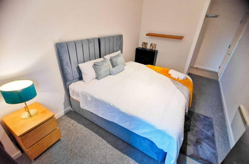 Photo 5 - 2-bed Apartment Near City Centre