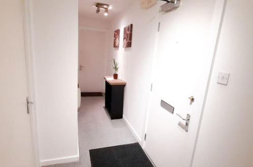 Photo 6 - 2-bed Apartment Near City Centre