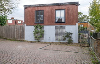 Photo 1 - Quirky 3 Bdr 2 Bath Cottage with Parking