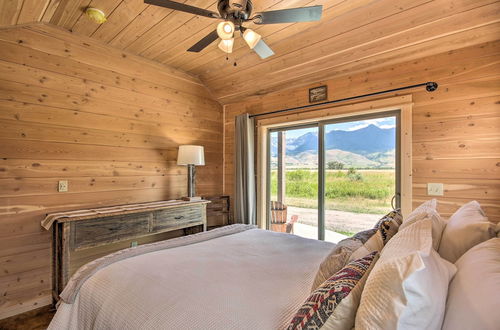 Photo 16 - Dreamy Mountain-view Cabin Near Yellowstone